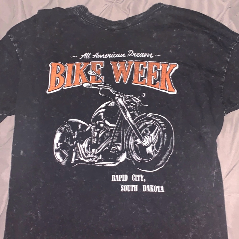 Cotton On vintage tee